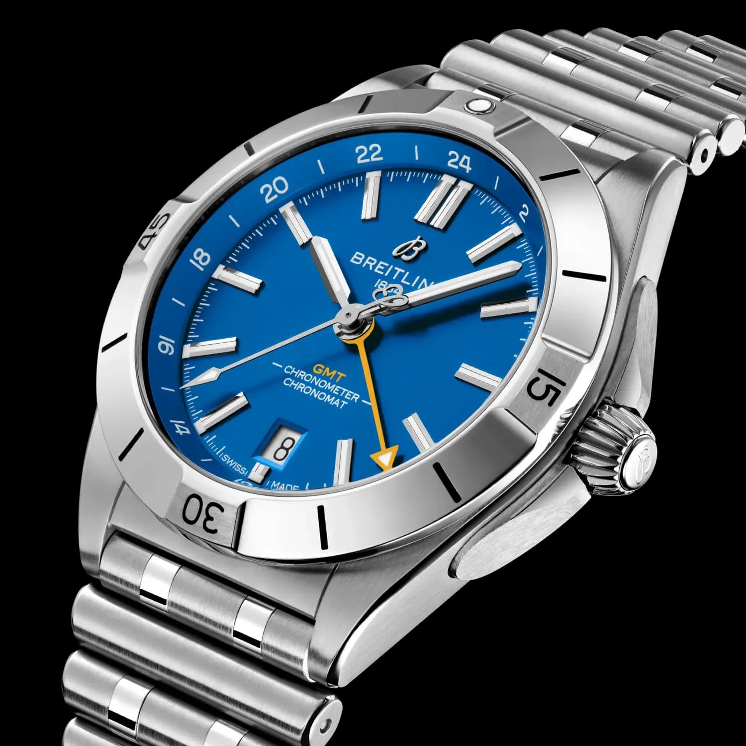 Breitling Chronomat Automatic GMT 40 NFL Los Angeles Chargers Edition 2