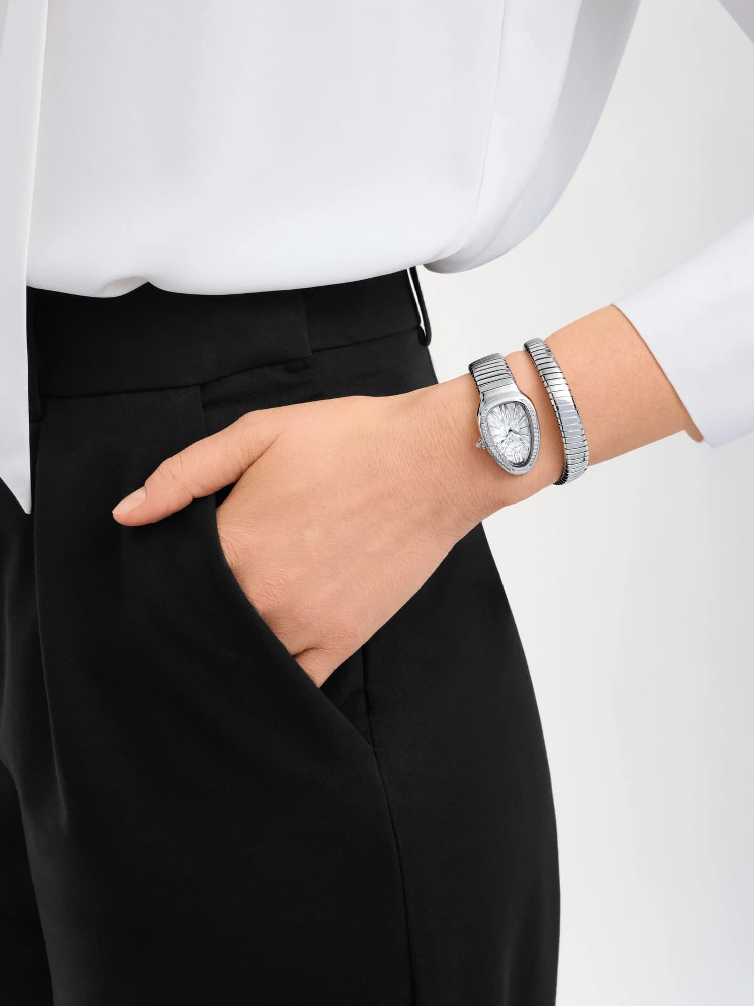 Bvlgari Tadao Ando x Bvlgari Serpenti Tubogas 35 mm – Tek Sarmal, Çelik, Pırlantalı, Beyaz Sedef Kadran, L Boy 3