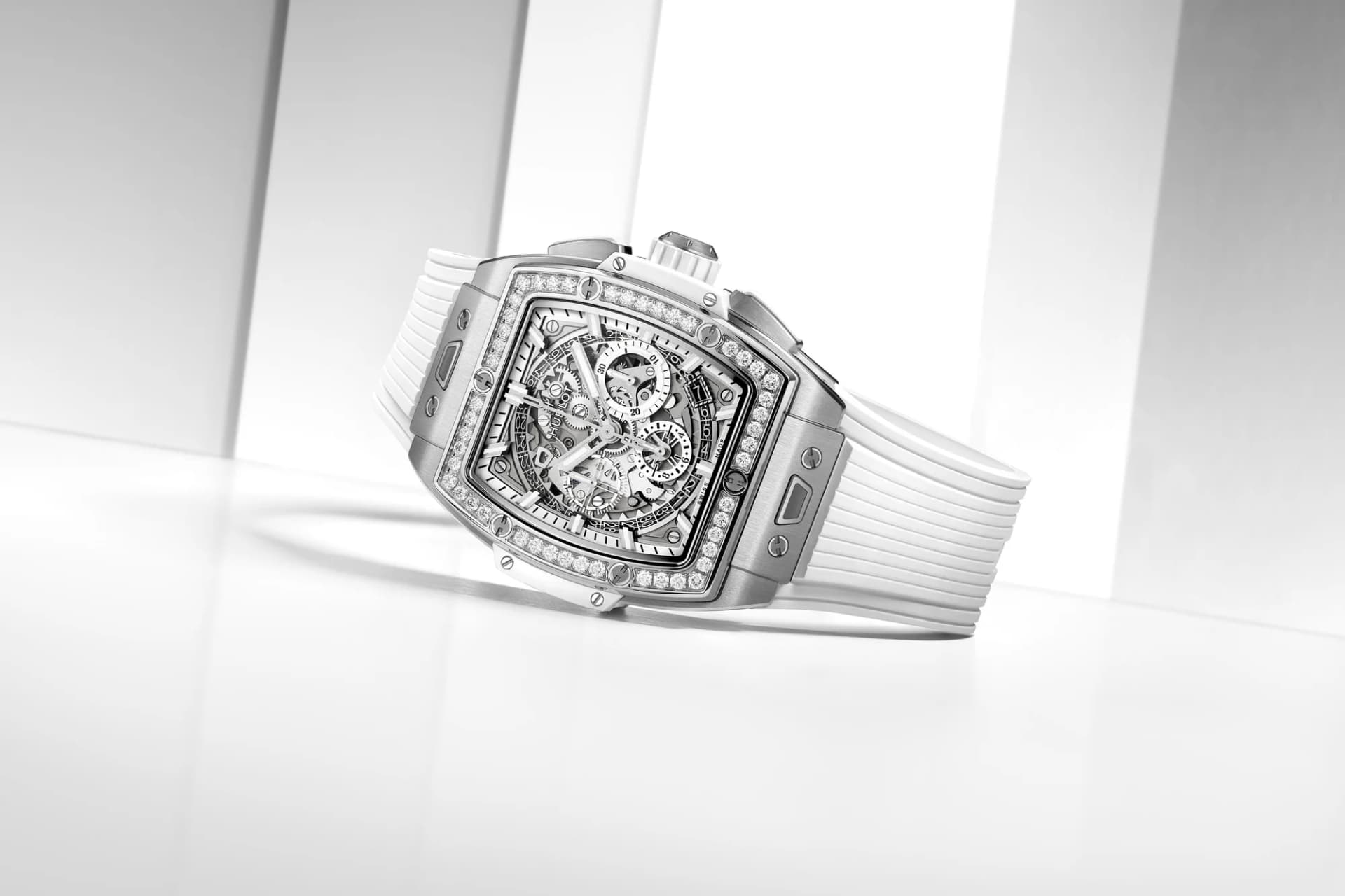 Hublot Spirit of Big Bang Titanium White Diamonds 42 mm 3