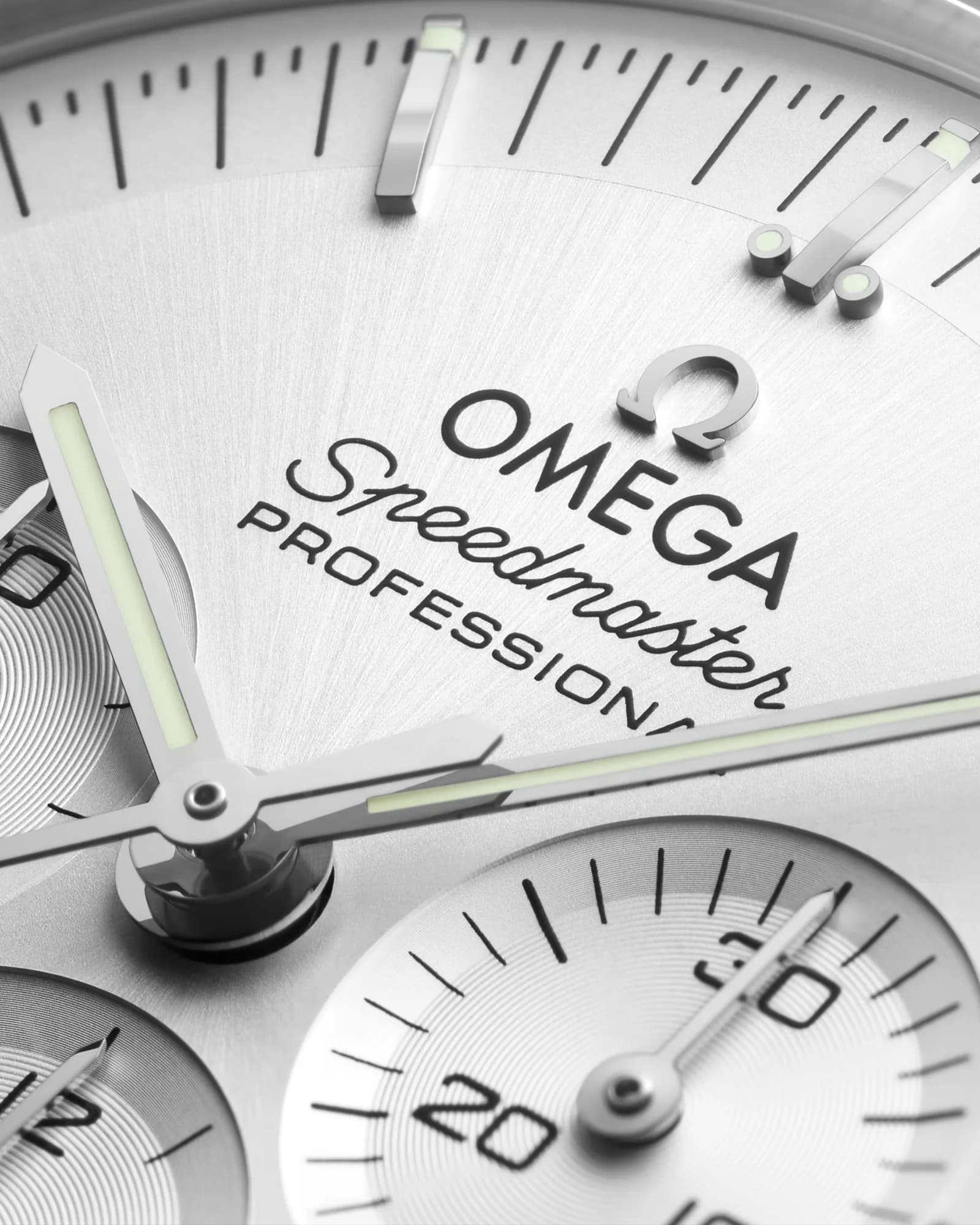 Omega Speedmaster Moonwatch Professional Co-Axial Master Chronometer Chronograph 42 mm – Canopus Gold on Canopus Gold, Silver Dial 3
