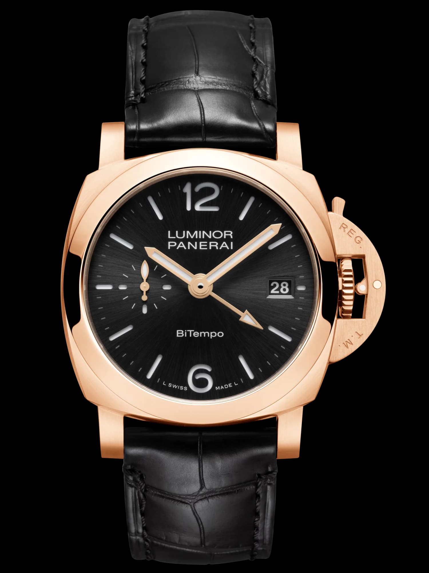 Panerai Luminor GMT 40 mm – Siyah Kadran, Fırçalanmış Panerai Goldtech 1