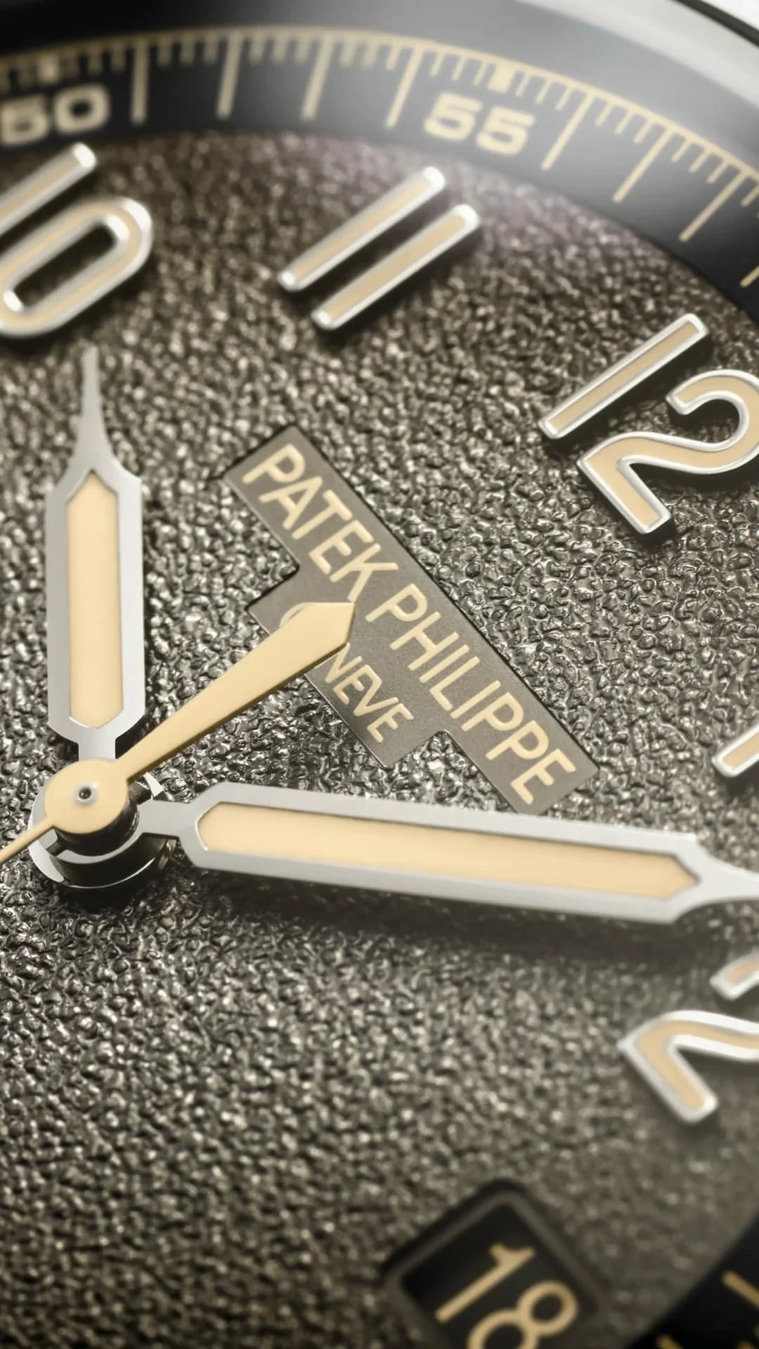 Patek Philippe Calatrava 5226G-001 10