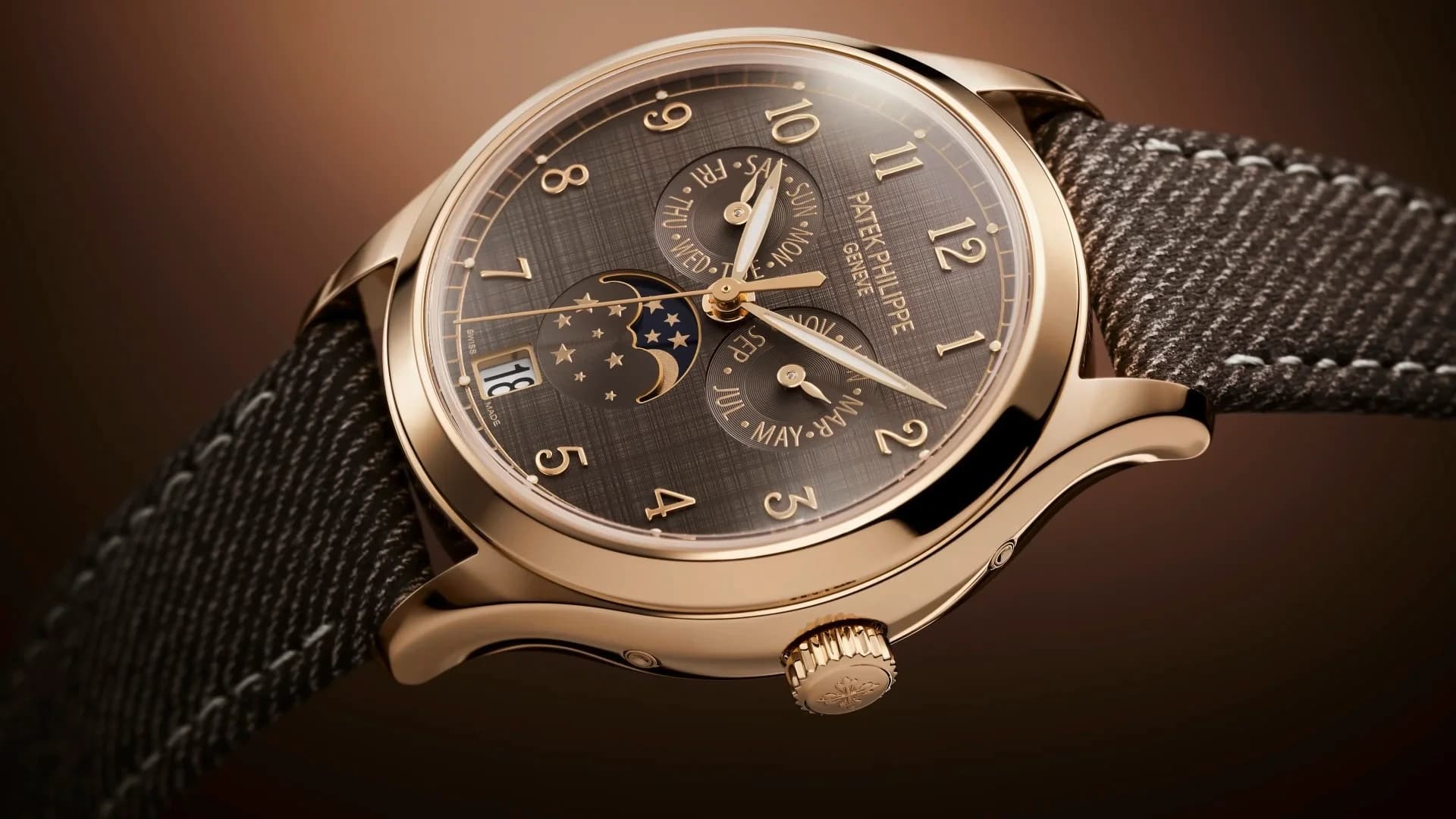 Patek Philippe Complications 4946R-001 7