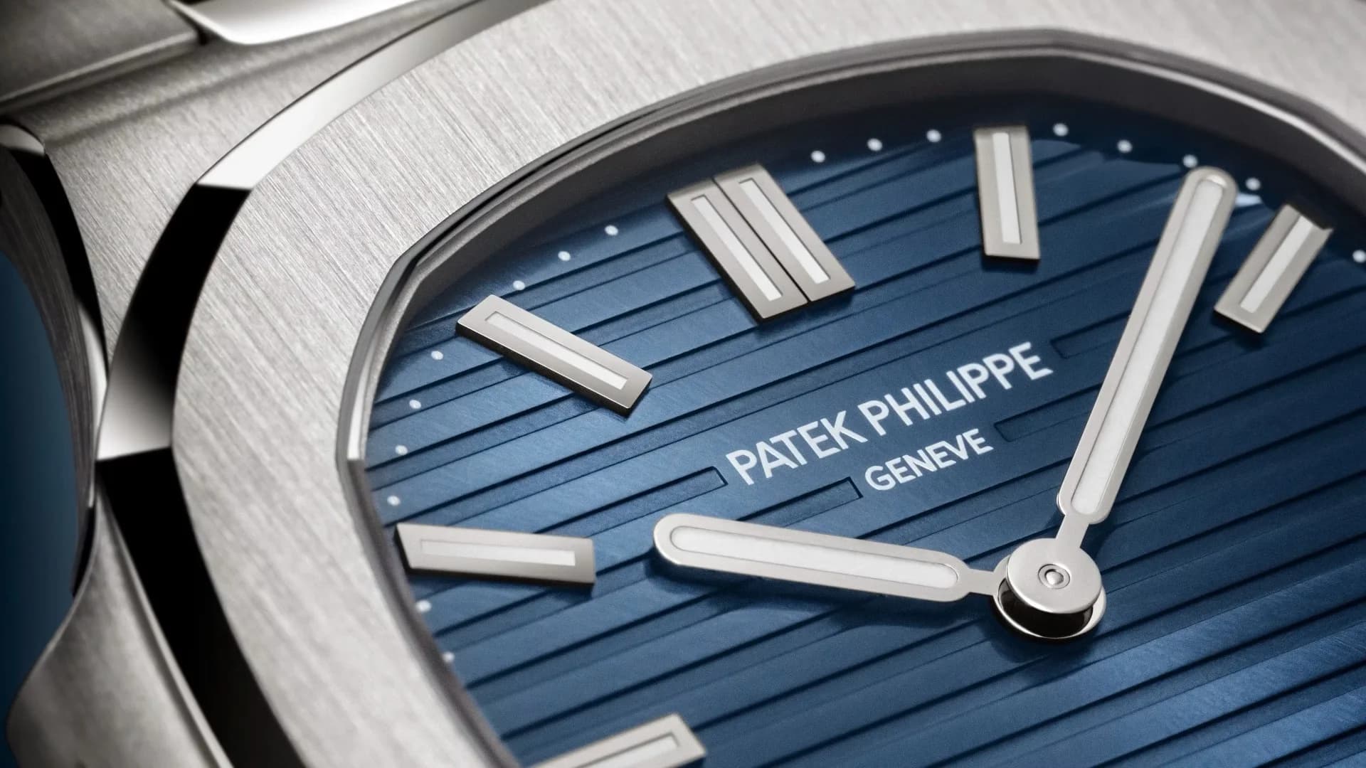 Patek Philippe Nautilus 5810/1G-001 11