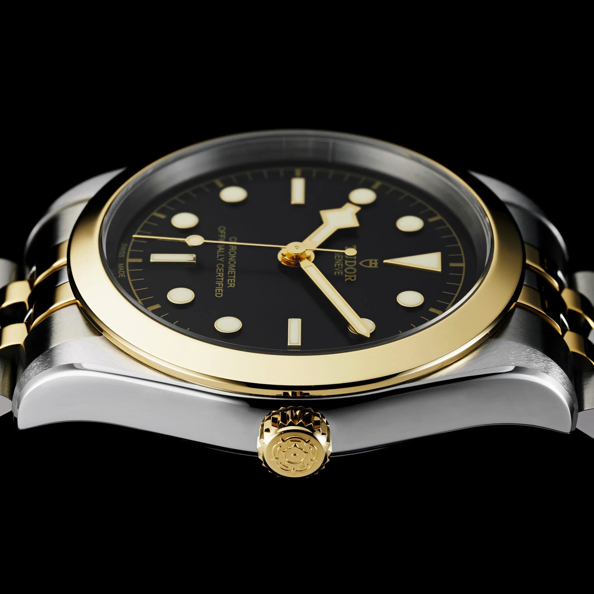 Tudor Black Bay One 39 S&G – Black Dial, Steel and Yellow Gold Bracelet 2