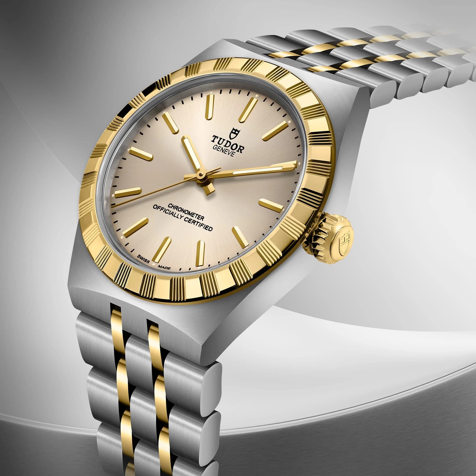 Tudor Royal – 30 mm Steel and Yellow Gold, Ivory Dial, Steel and Yellow Gold Bracelet 2